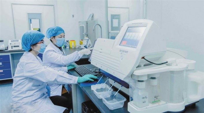 江苏刚怀孕如何确定宝宝是谁的,江苏孕期亲子鉴定收费情况